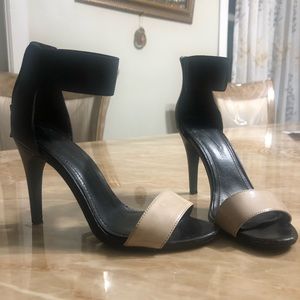 BCBG heels 6.5